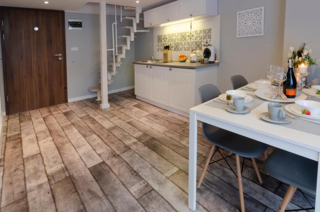 Holiday Home Baltic Z Antresola I Balkonem Przy Plazy Мендзиздроє Екстер'єр фото